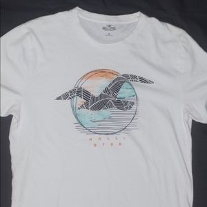 Hollister Graphic Tee
